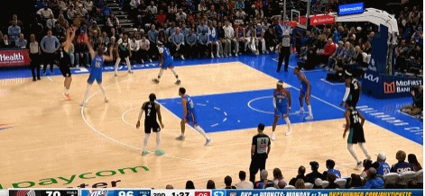 发现半岛体育-生涯第3记3分！杨瀚森无视防守扬手远投命中 3分命中数超越姚明！